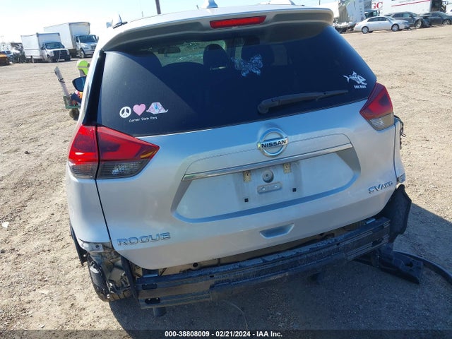 Nissan ROGUE SV 2018 5N1AT2MV2JC700482 Image 17
