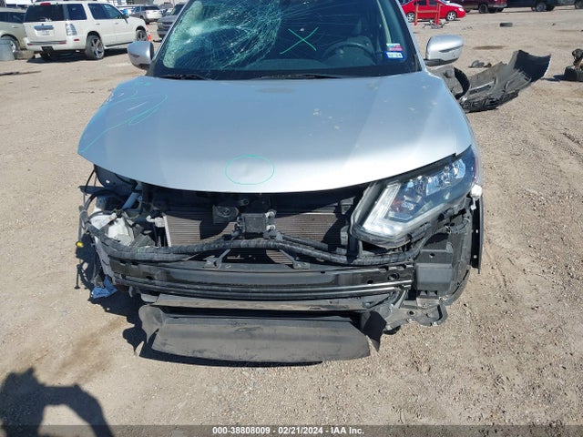 Nissan ROGUE SV 2018 5N1AT2MV2JC700482 Image 6