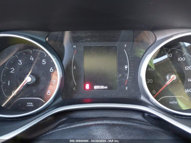 3C4NJCBB8JT265644 Jeep Compass Latitude Fwd