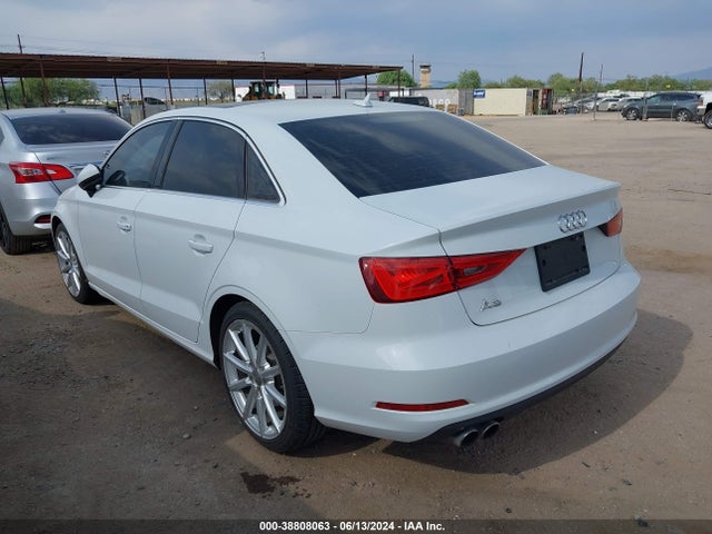 2015 AUDI A3 WAUACGFF4F1089085 Photo 2