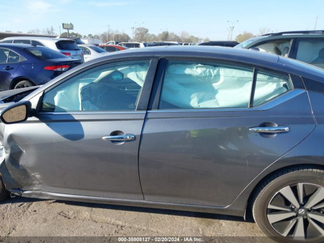 1N4BL4DV9NN302299 Nissan Altima Sv Fwd