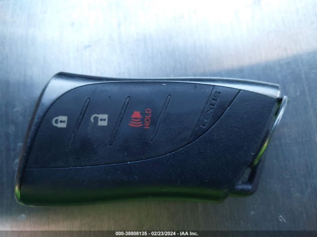 JTHX3JBH0L2028774 Lexus UX 200