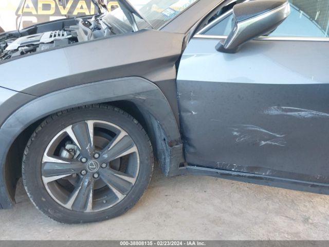 JTHX3JBH0L2028774 Lexus UX 200
