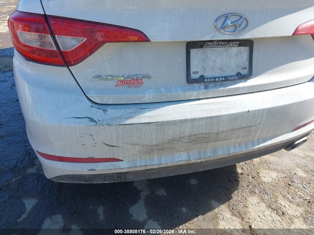 Hyundai SONATA SE 2015 5NPE24AF1FH205297 Image 14