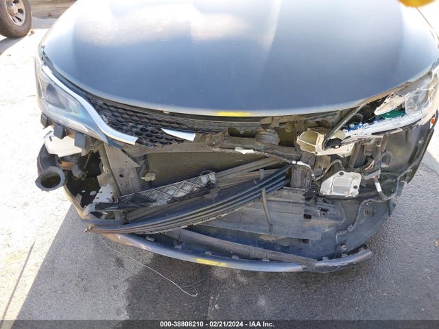 Chrysler 200 Limited Platinum 2016 1C3CCCAB5GN192135 Image 6