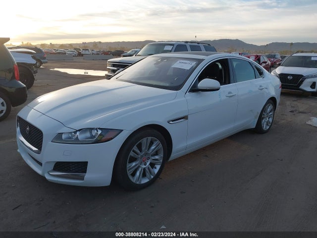 2016 JAGUAR XF SAJBD4BV2GCY08924 Photo 1