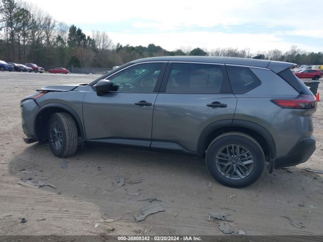 5N1BT3AA7PC881597 Nissan Rogue S Fwd