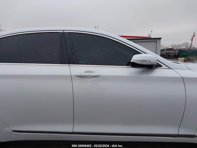 Genesis G80 3.8 2018 KMHGN4JE7JU254196 Image 14