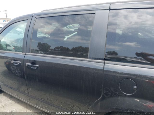 2C4RDGCG3JR259375 Dodge Grand Caravan Sxt