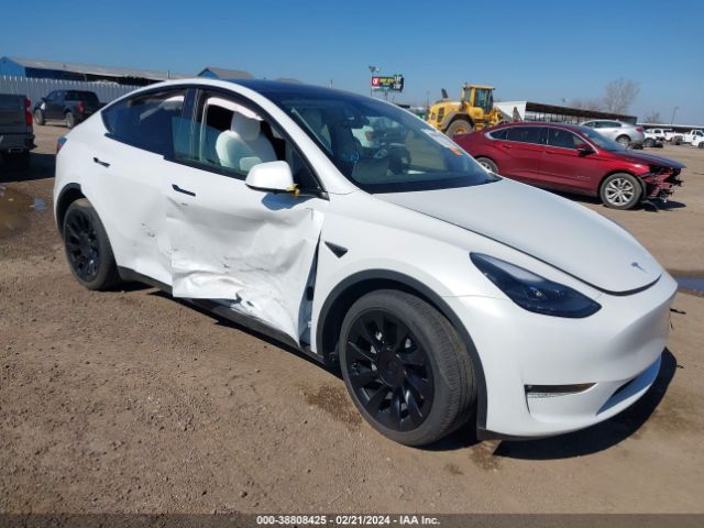 2023 Tesla Model Y Awd/long Range Dual Motor All-wheel Drive მანქანა იყიდება აუქციონზე, vin: 7SAYGAEE9PF642160, აუქციონის ნომერი: 38808425