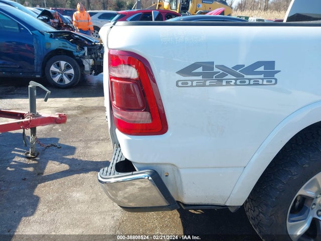 RAM 1500 Laramie  4x4 5'7 Box 2020 1C6SRFJT1LN300963 Image 19