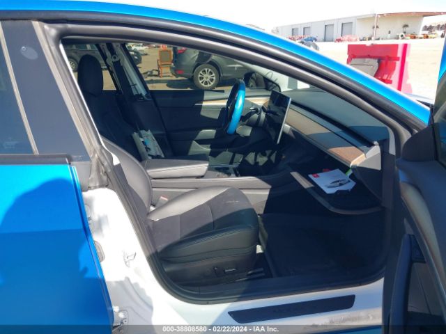 5YJ3E1EA3NF318533 Tesla Model 3 Rear-wheel Drive