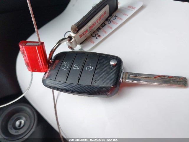 KIA Sorento Lx V6 2015 5XYKTDA71FG608552 Image 11