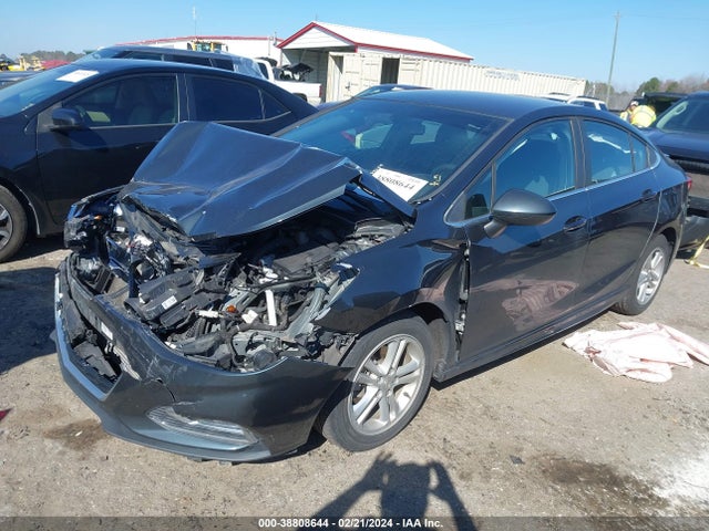 Chevrolet Cruze Lt Auto 2018 1G1BE5SM8J7103823 Image 2