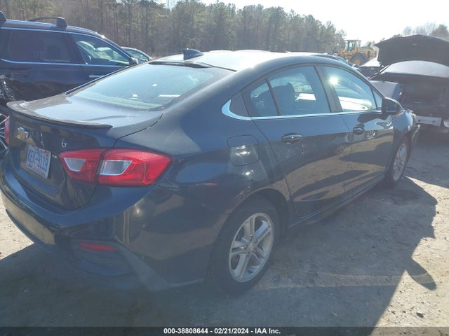 Chevrolet Cruze Lt Auto 2018 1G1BE5SM8J7103823 Image 4