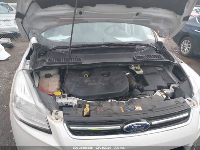 1FMCU0J97GUB30600 Ford Escape Titanium
