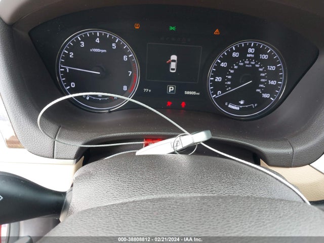 Genesis G80 3.8 2017 KMHGN4JE8HU167823 Image 11