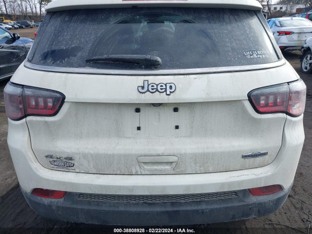 Jeep Compass Latitude 4x4 2018 3C4NJDBB3JT435754 Image 16