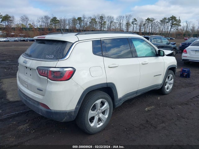 Jeep Compass Latitude 4x4 2018 3C4NJDBB3JT435754 Image 4