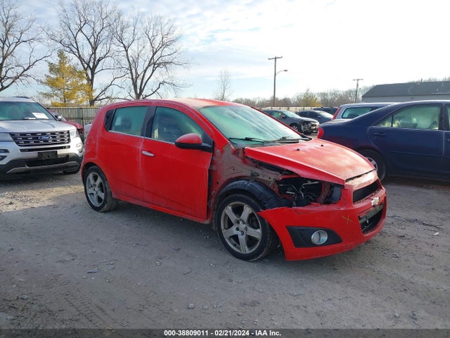 Chevrolet Sonic Ltz Auto 2015 1G1JE6SB3F4101809 zdjęcie główne