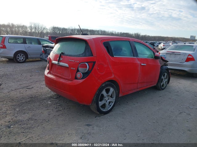 Chevrolet Sonic Ltz Auto 2015 1G1JE6SB3F4101809 Image 4