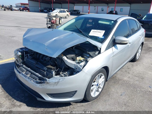 Ford FOCUS SE 2017 1FADP3F28HL341539 Image 2
