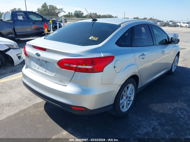Ford FOCUS SE 2017 1FADP3F28HL341539 Image 4