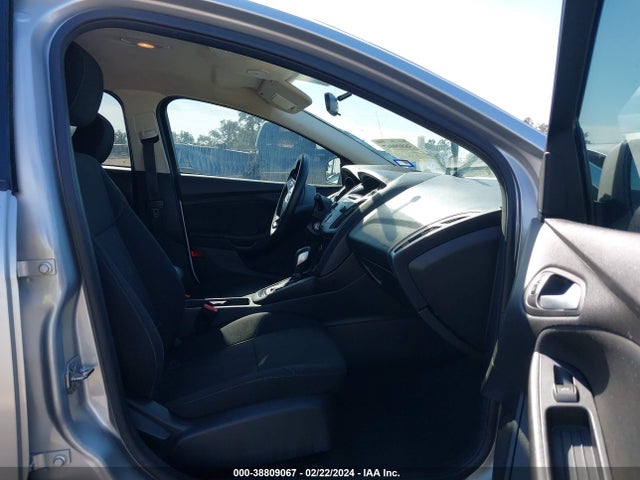 Ford FOCUS SE 2017 1FADP3F28HL341539 Image 5