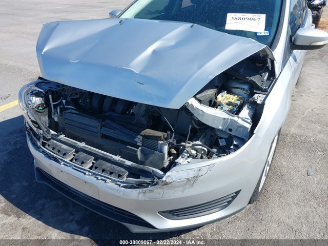 Ford FOCUS SE 2017 1FADP3F28HL341539 Image 6