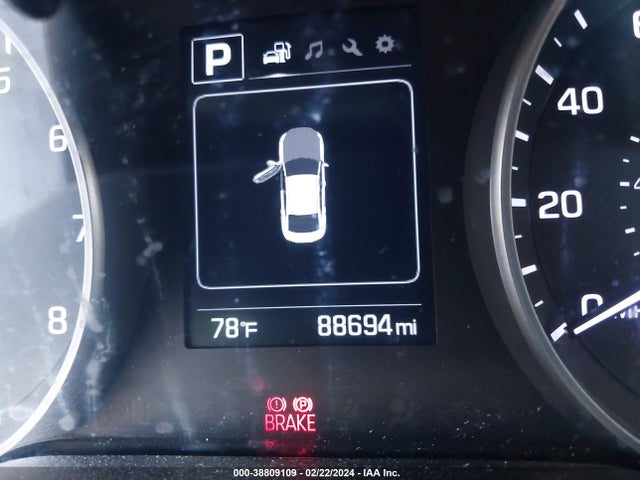 Hyundai ELANTRA SEL 2018 5NPD84LF5JH254227 Image 15