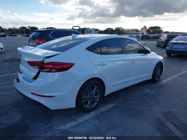 Hyundai ELANTRA SEL 2018 5NPD84LF5JH254227 Image 4