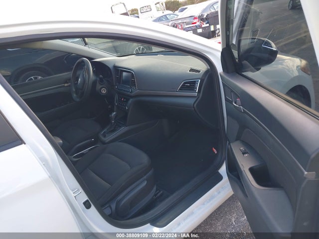 Hyundai ELANTRA SEL 2018 5NPD84LF5JH254227 Image 5