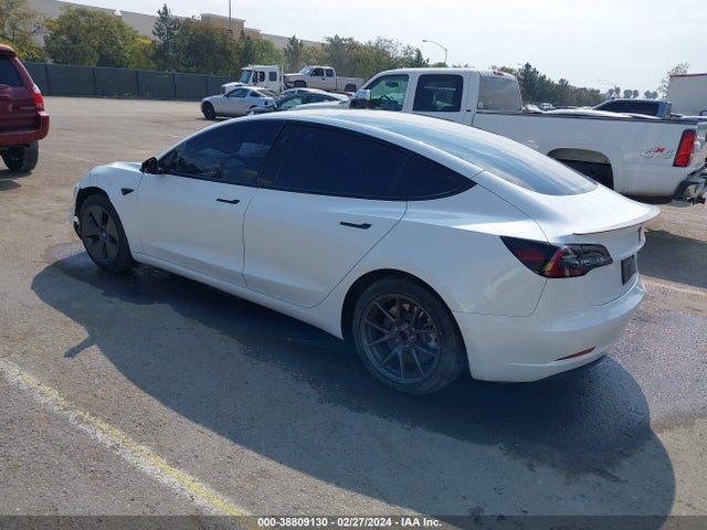 Tesla Model 3 Long Range Dual Motor All-wheel Drive 2022 5YJ3E1EB7NF333190 Image 3