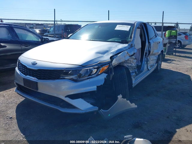 KIA Optima Lx 2019 5XXGT4L31KG325034 Image 2