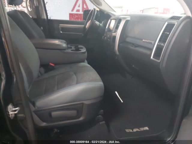 1C6RR7GT5HS560965 RAM 1500 Big Horn Quad Cab 4x4 6'4 Box