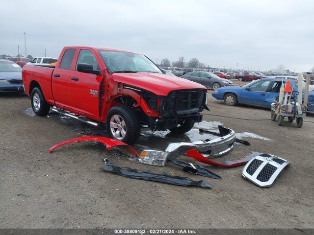 RAM 1500 Classic Tradesman Quad Cab 4x2 6'4 Box 2021 1C6RR6FG5MS503951 головне зображення