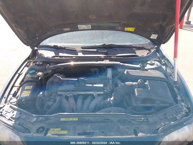 2001 VOLVO V70 2.4 VIN: YV1SW61RX12112425