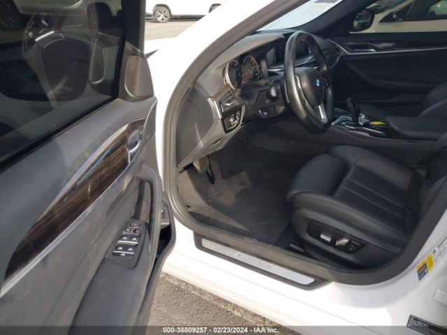 WBAJA9C57KB389625 BMW 530e Iperformance