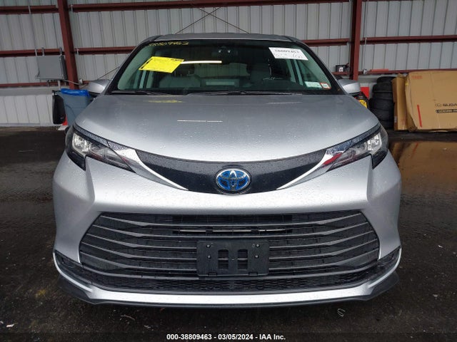 Toyota SIENNA LE 2023 5TDKSKFCXPS077207 Image 13