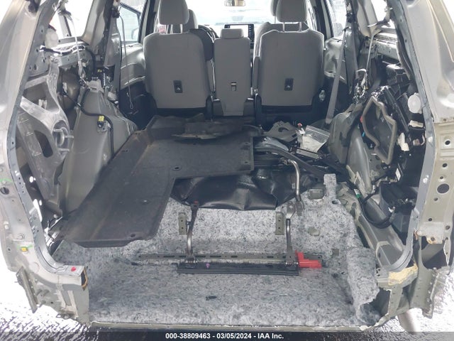 Toyota SIENNA LE 2023 5TDKSKFCXPS077207 Image 18