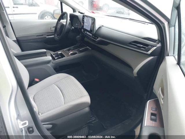 Toyota SIENNA LE 2023 5TDKSKFCXPS077207 Image 5