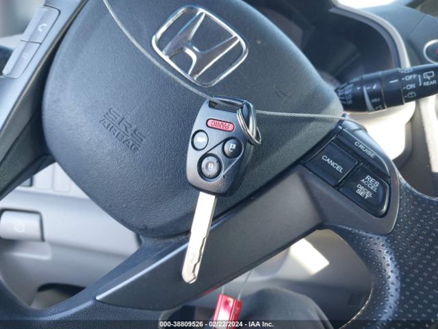 5FNYF4H38FB037900 Honda PILOT SE