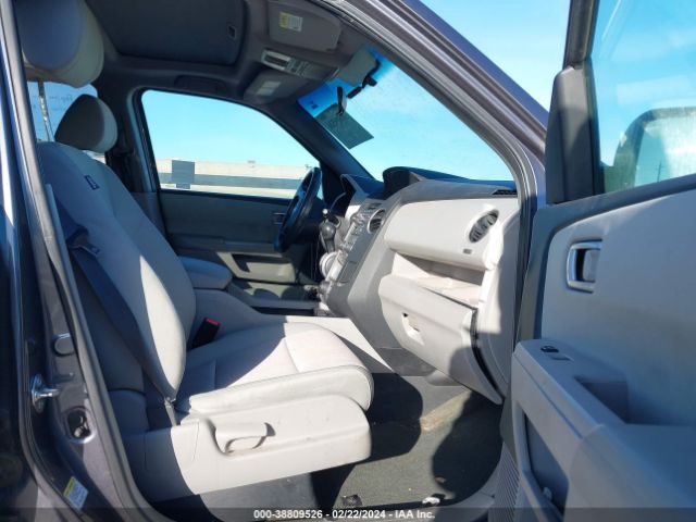 5FNYF4H38FB037900 Honda PILOT SE