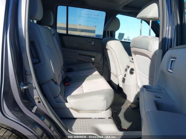 5FNYF4H38FB037900 Honda PILOT SE