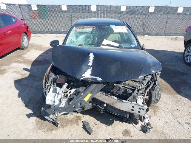 JTHKD5BH6E2177207 Lexus CT 200H