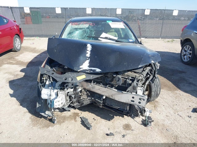 JTHKD5BH6E2177207 Lexus CT 200H
