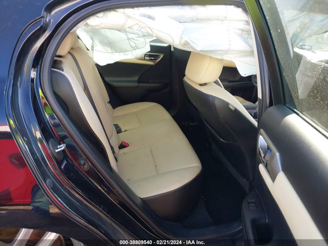 JTHKD5BH6E2177207 Lexus CT 200H