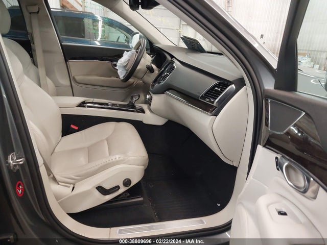 YV4A22PK5H1177132 Volvo Xc90 T6 Momentum