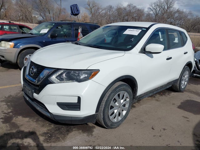 Nissan ROGUE S 2017 KNMAT2MT0HP529754 Image 2