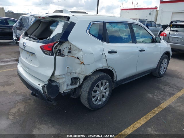 Nissan ROGUE S 2017 KNMAT2MT0HP529754 Image 4